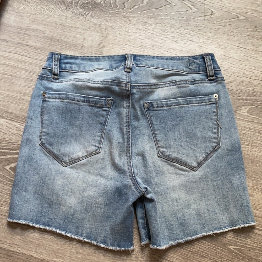Denim Shorts - Midi - Picture 3 of 3